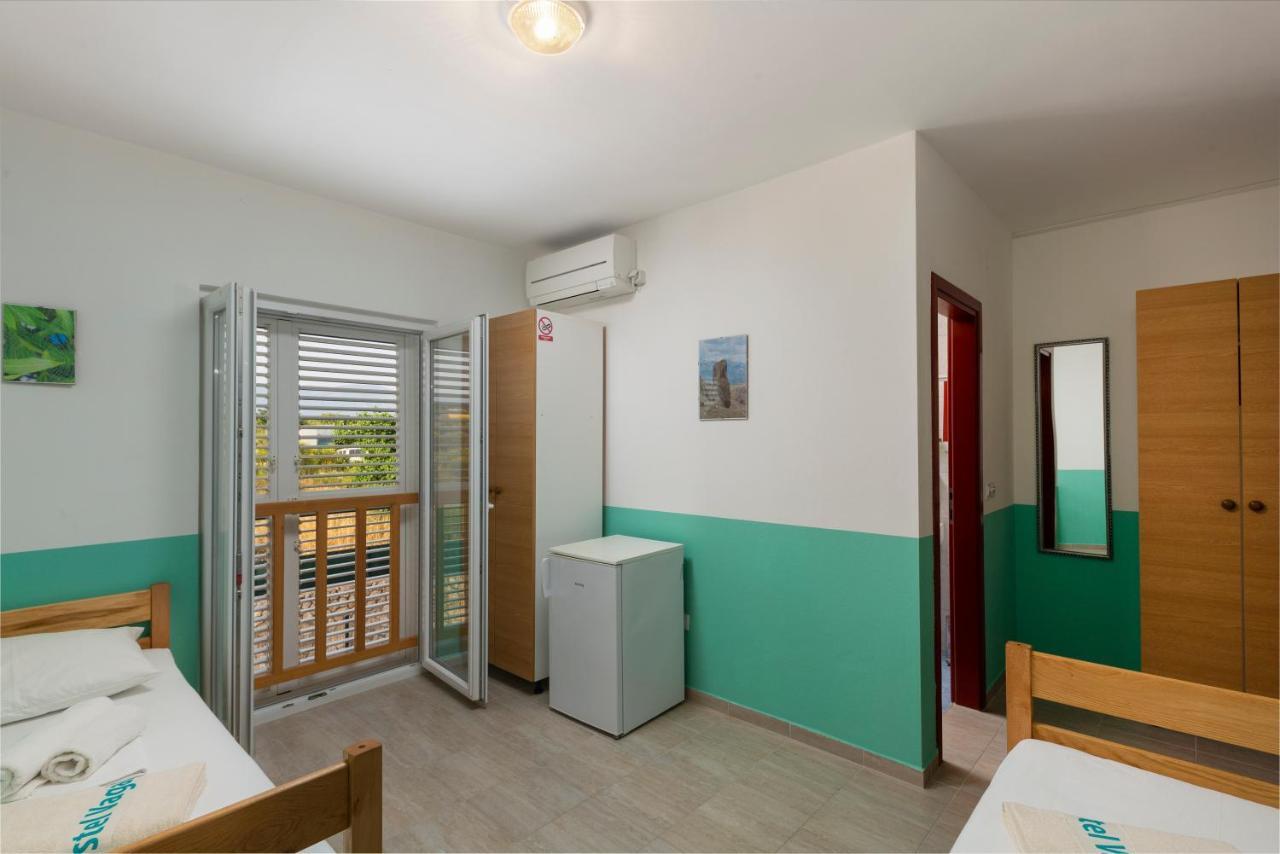 Hostel & Rooms Vagabundo Gajac Екстер'єр фото